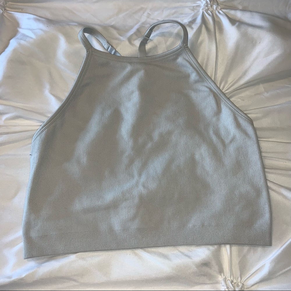 Workout Top - Picture 2 of 4